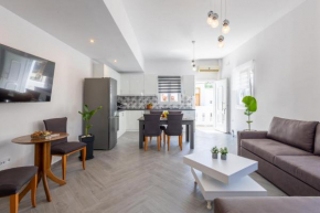 Alex Luxury Downtown House